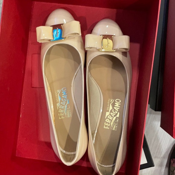 Salvatore Ferragamo Shoes - Ferragamo heels, baby pink. Size 7